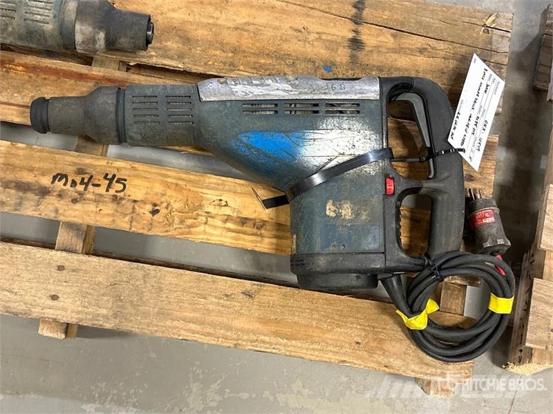 Bosch of (2) Bosch RH85 Concrete Hammer Drills Otros componentes