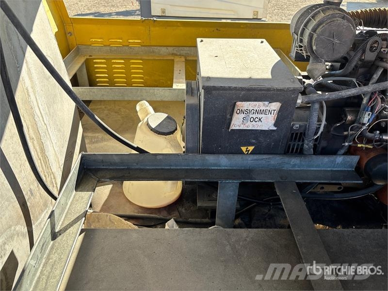 Boss BPI64MH 8.5 kW Light Tower Освітлювальні вежі