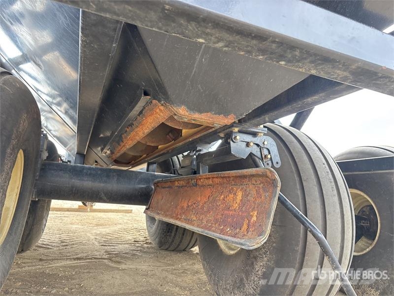 Bourgault 1100 1100 bu T/A Grain Cart Carrinhos de grão