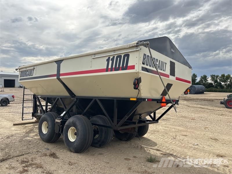 Bourgault 1100 1100 bu T/A Grain Cart Carrinhos de grão