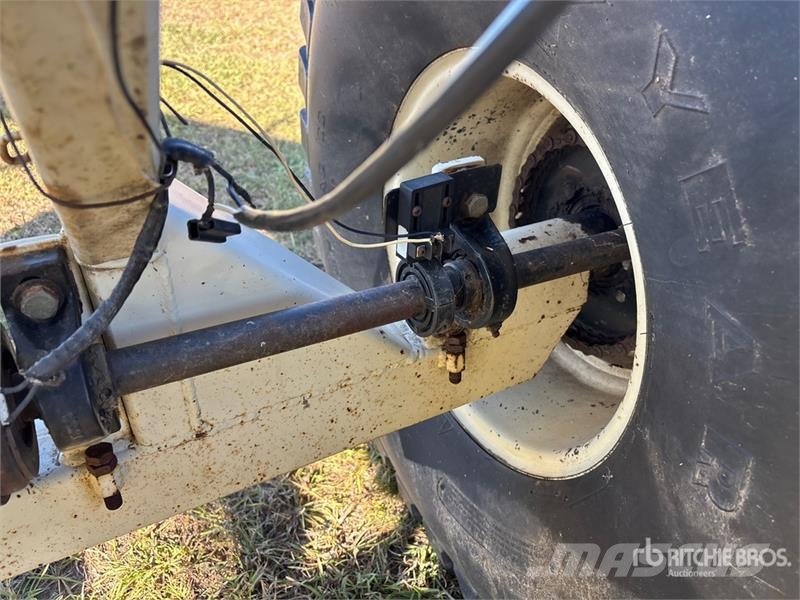 Bourgault 3225 225 bu Tow-Behind Air Cart Sejačice