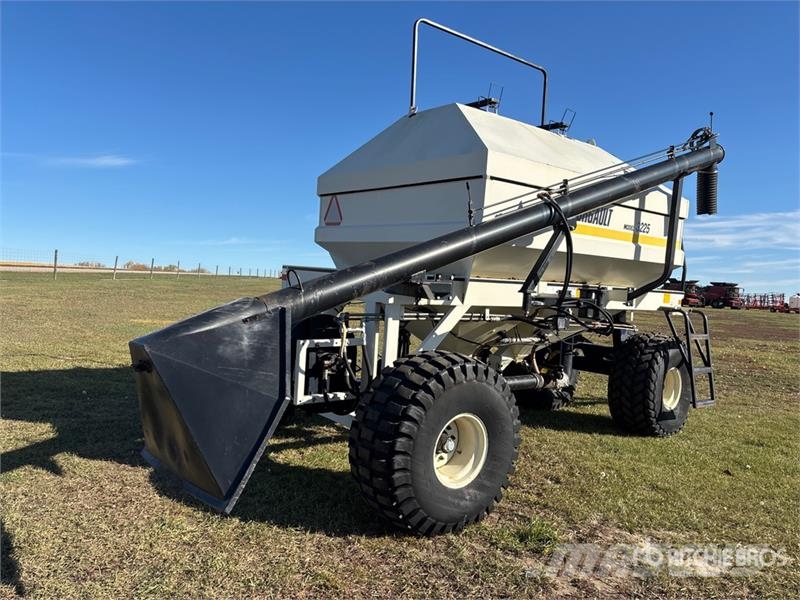 Bourgault 3225 225 bu Tow-Behind Air Cart Sejačice