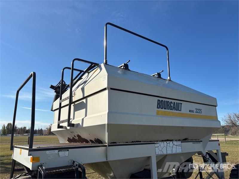 Bourgault 3225 225 bu Tow-Behind Air Cart Sejačice