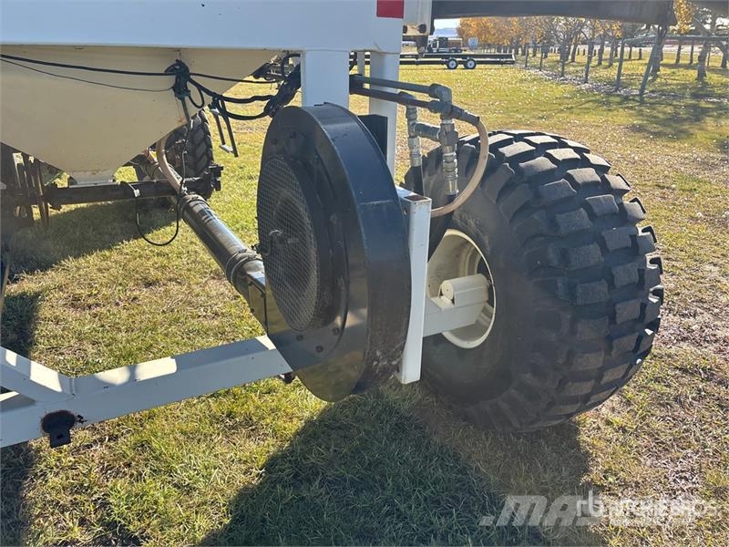 Bourgault 3225 225 bu Tow-Behind Air Cart Sejačice