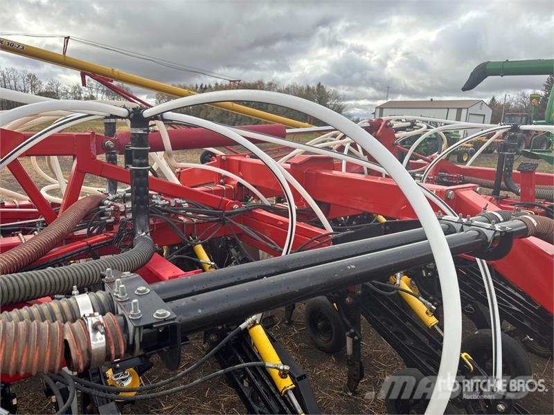 Bourgault 3310 48 ft 10 in Air Drill Sorvetőgép
