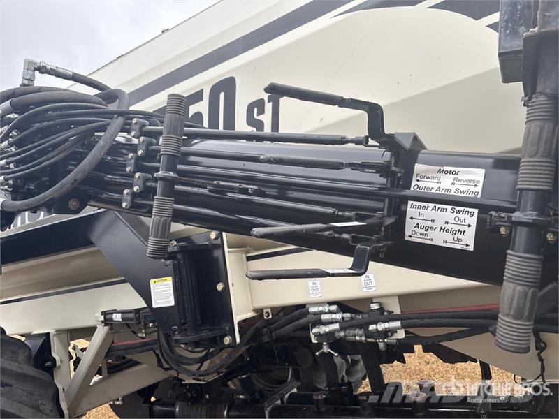 Bourgault 3310 48 ft 10 in Air Drill Sorvetőgép