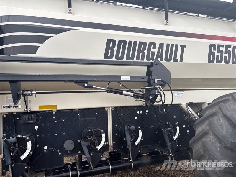 Bourgault 3310 48 ft 10 in Air Drill Sorvetőgép