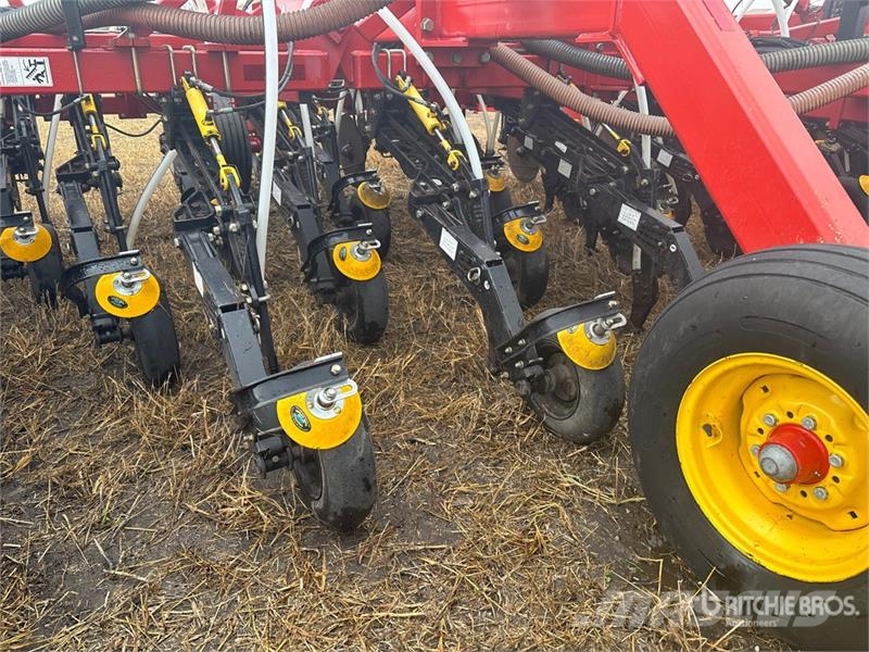 Bourgault 3310 48 ft 10 in Air Drill Sorvetőgép