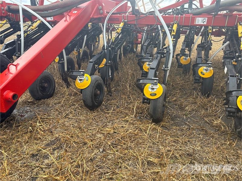 Bourgault 3310 48 ft 10 in Air Drill Sorvetőgép