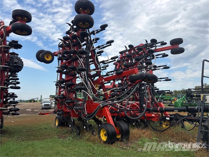 Bourgault 3310 75 ft Air Drill Sijačice