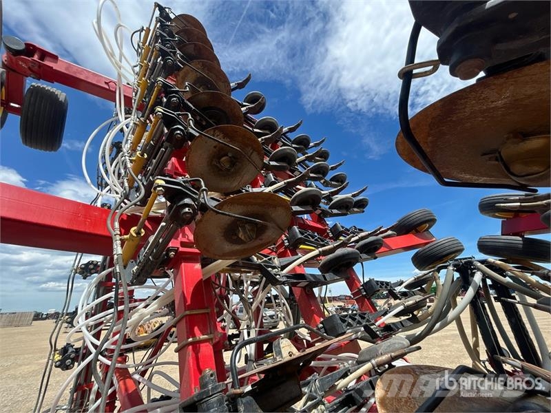 Bourgault 3310 PHD 75 ft Air Drill Perfuradoras