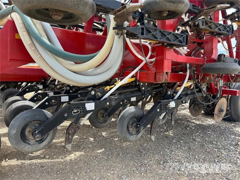 Bourgault 3310 PHD 75 ft Air Drill Perfuradoras