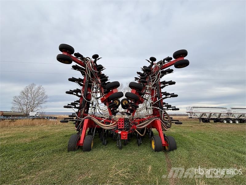 Bourgault 3310PHD 75 ft Air Drill Drills
