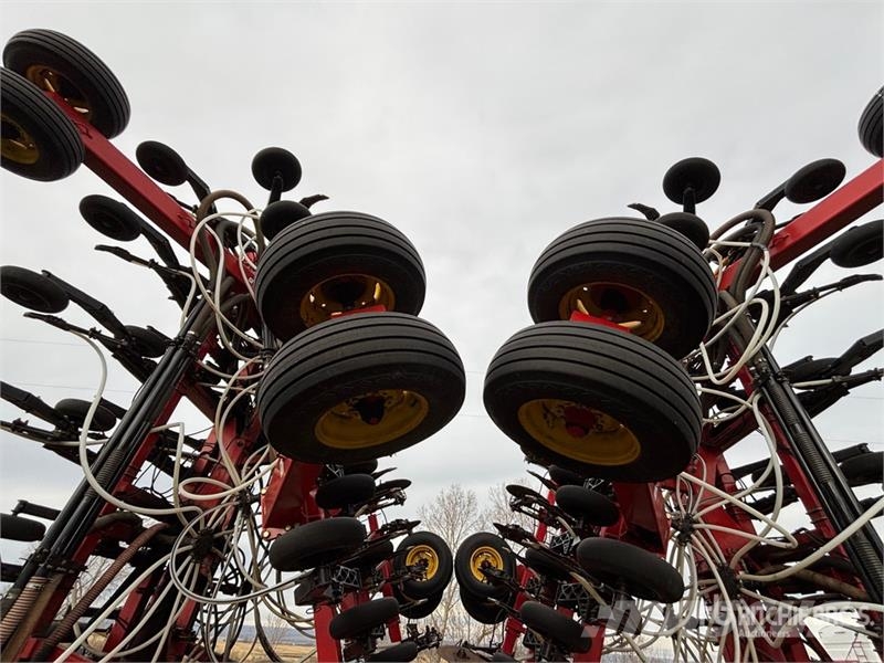Bourgault 3310PHD 75 ft Air Drill Drills