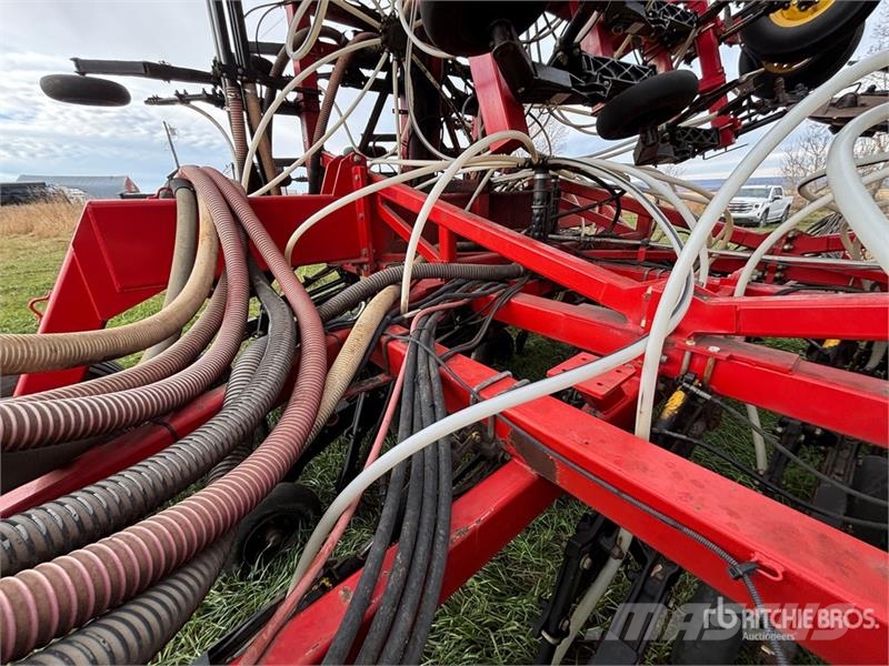 Bourgault 3310PHD 75 ft Air Drill Drills