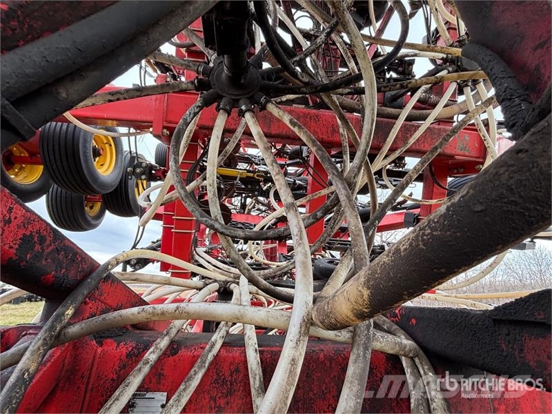Bourgault 3310PHD 75 ft Air Drill Drills