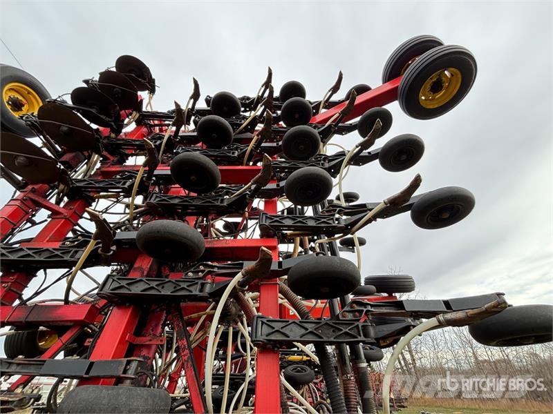 Bourgault 3310PHD 75 ft Air Drill Drills