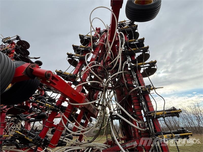 Bourgault 3310PHD 75 ft Air Drill Drills