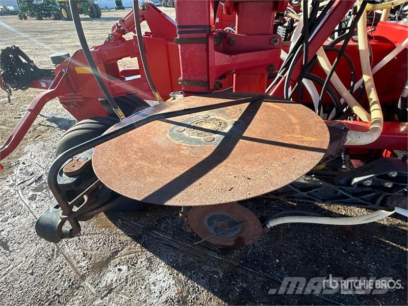 Bourgault 3320 66 ft Air Drill مثاقيب