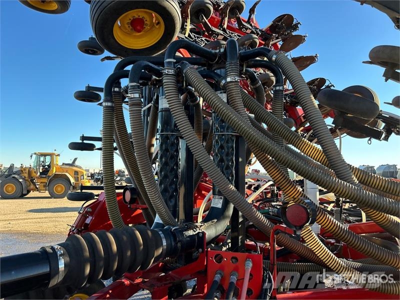 Bourgault 3320 66 ft Air Drill مثاقيب