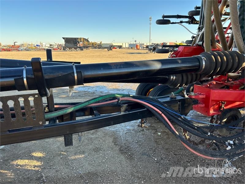 Bourgault 3320 66 ft Air Drill مثاقيب