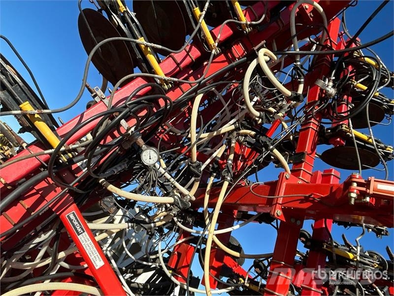 Bourgault 3320 66 ft Air Drill مثاقيب
