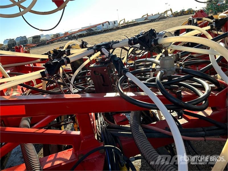 Bourgault 3320 66 ft Air Drill مثاقيب
