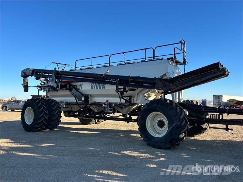 Bourgault 3320 66 ft Air Drill مثاقيب
