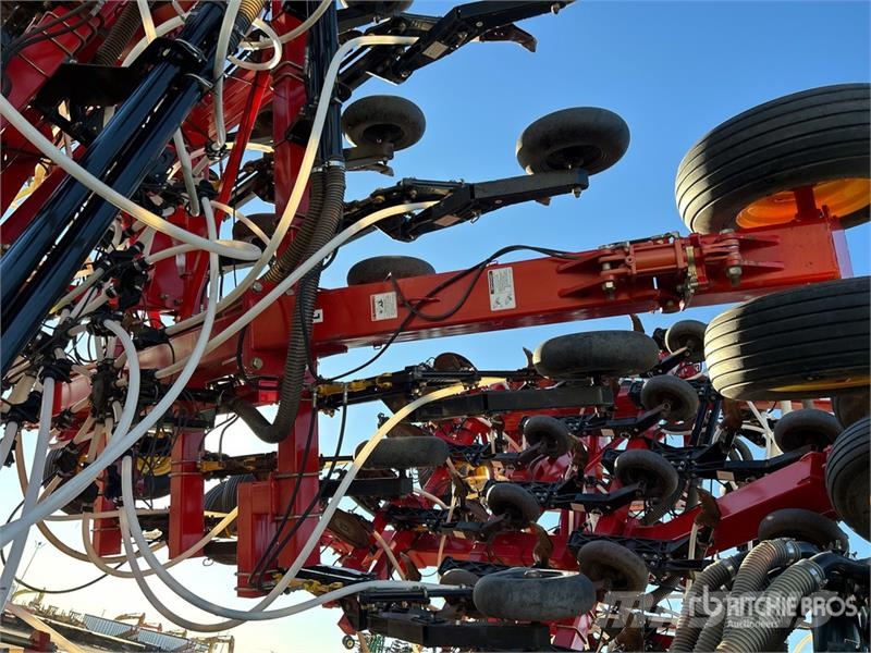 Bourgault 3320 66 ft Air Drill مثاقيب