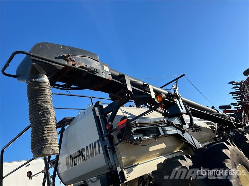 Bourgault 3320 66 ft Air Drill مثاقيب
