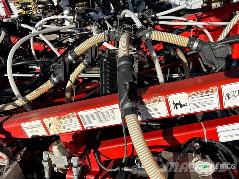 Bourgault 3320 66 ft Air Drill مثاقيب