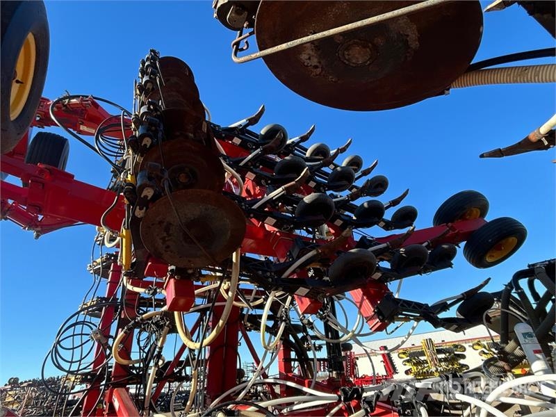Bourgault 3320 66 ft Air Drill مثاقيب