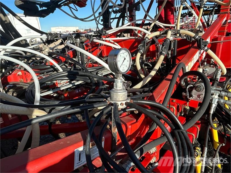 Bourgault 3320 66 ft Air Drill مثاقيب