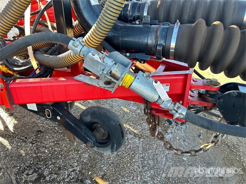 Bourgault 3320 66 ft Air Drill مثاقيب