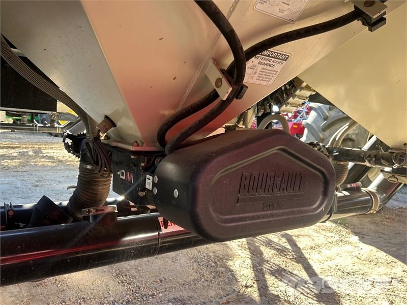 Bourgault 3320 76 ft Air Drill Kylvökoneet