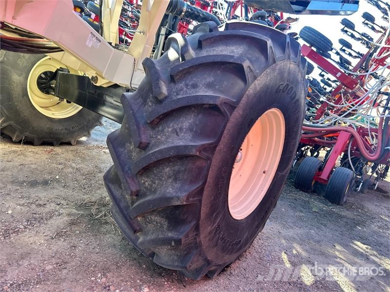 Bourgault 3320 76 ft Air Drill Kylvökoneet