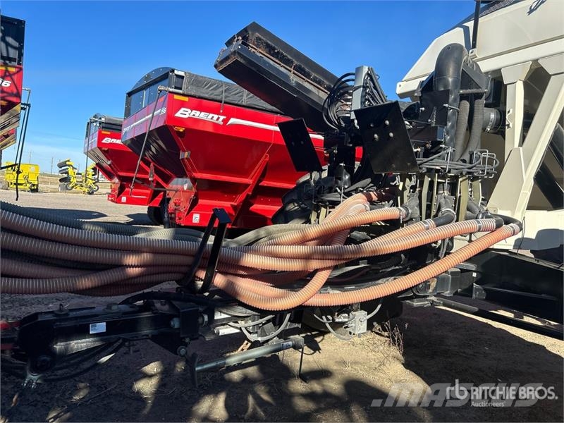 Bourgault 3320 76 ft Air Drill Kylvökoneet