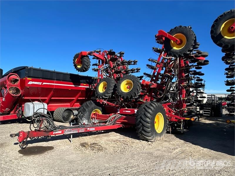 Bourgault 3320 76 ft Air Drill Kylvökoneet