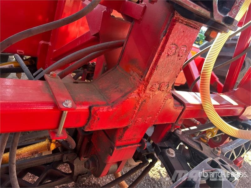 Bourgault 3320 76 ft Air Drill Kylvökoneet