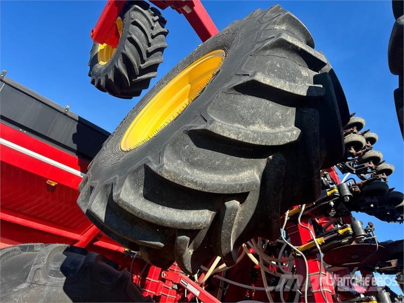 Bourgault 3320 76 ft Air Drill Kylvökoneet