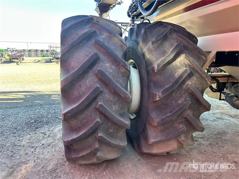 Bourgault 3320 76 ft Air Drill Kylvökoneet