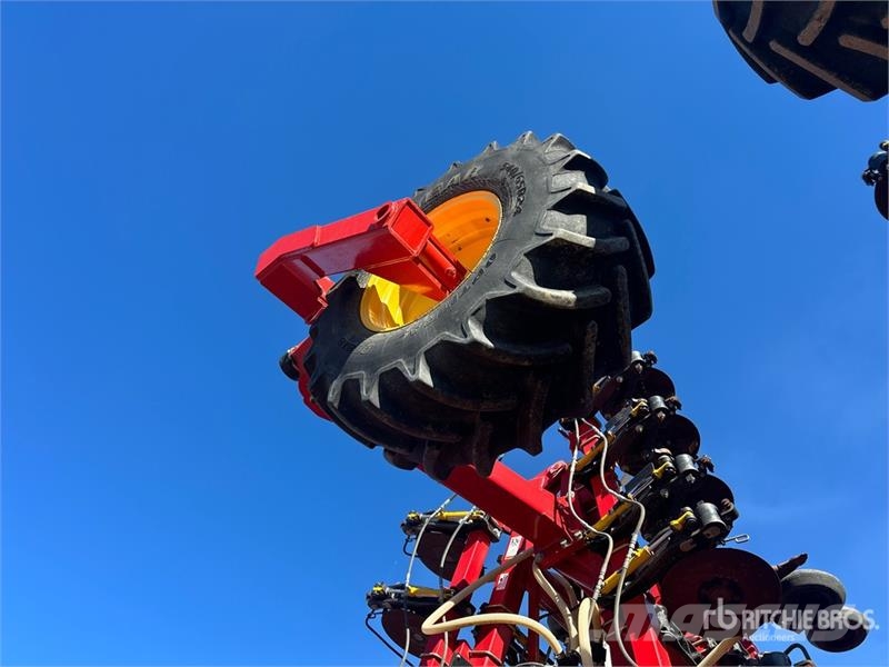 Bourgault 3320 76 ft Air Drill Kylvökoneet