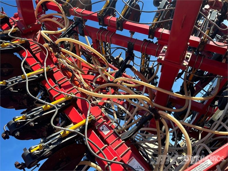 Bourgault 3320 76 ft Air Drill Kylvökoneet