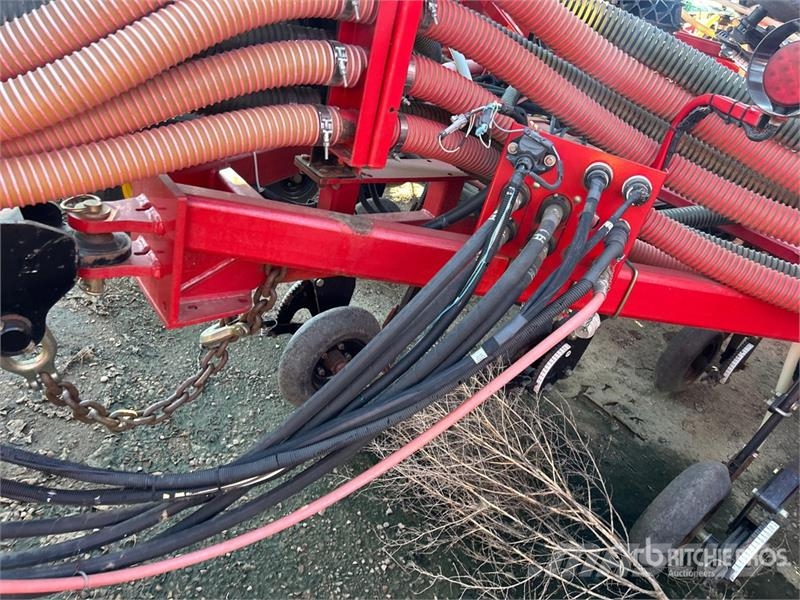 Bourgault 3320 76 ft Air Drill Kylvökoneet