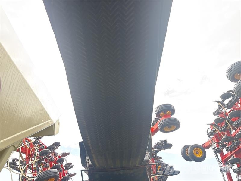 Bourgault 3320 - 76 PHD 76 ft Air Drill Sijačice