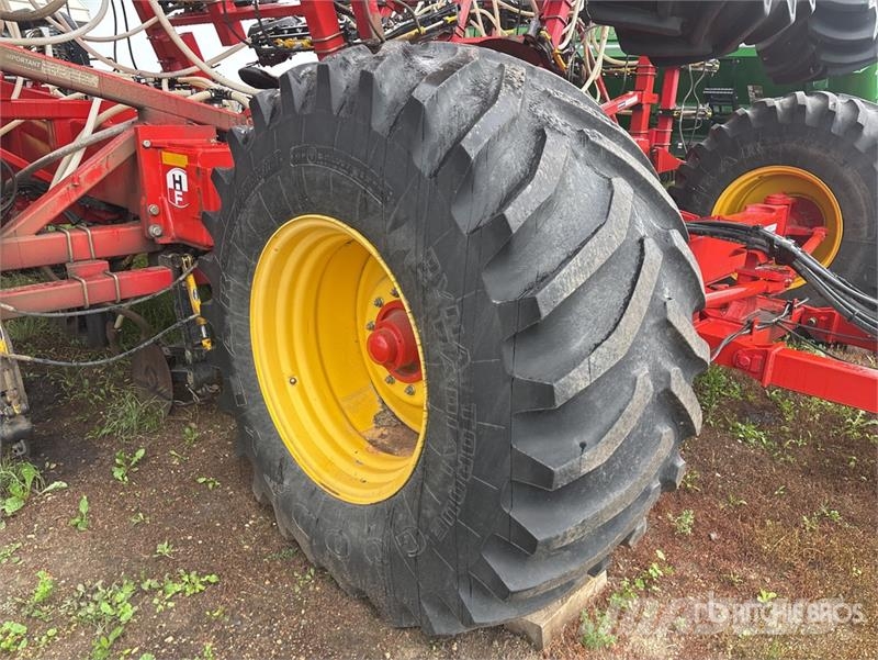 Bourgault 3320 - 76 PHD 76 ft Air Drill Sijačice