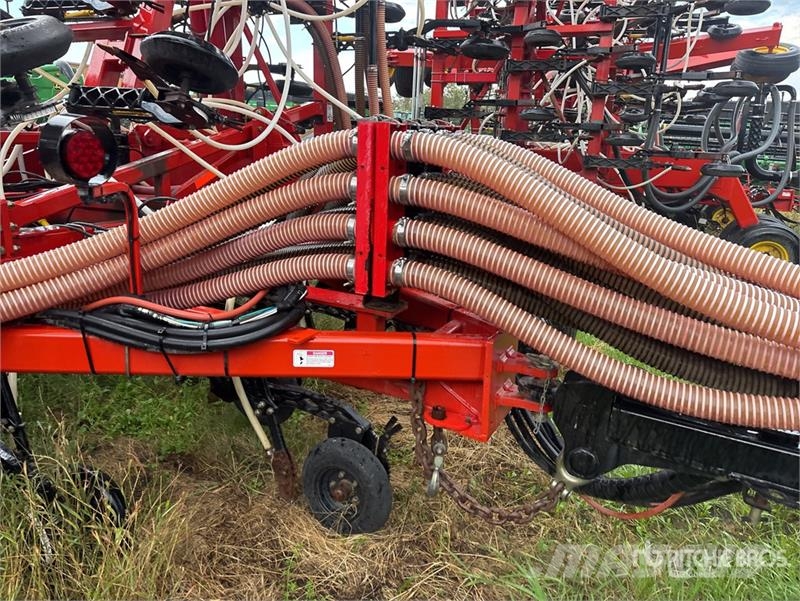 Bourgault 3320 - 76 PHD 76 ft Air Drill Sijačice