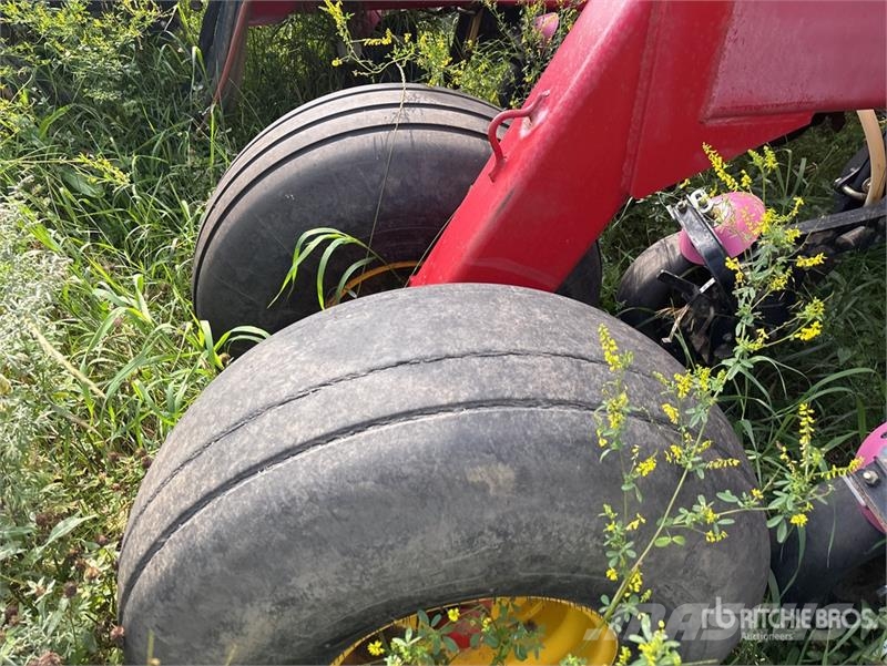 Bourgault 3320 - 76 PHD 76 ft Air Drill Sijačice
