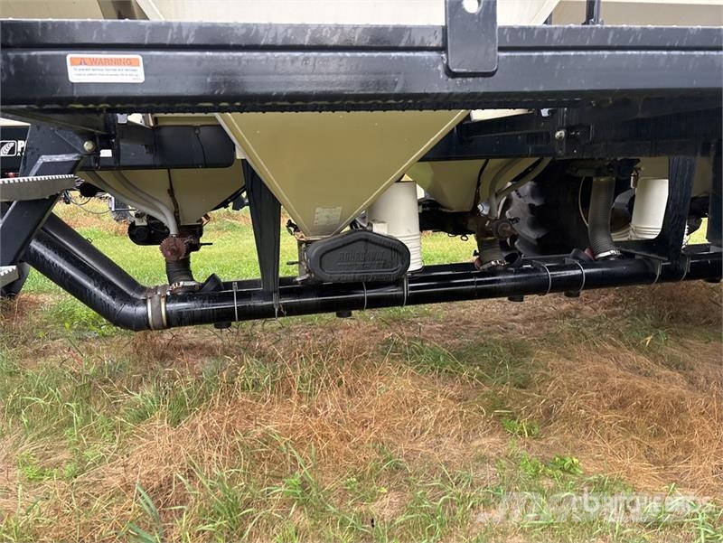 Bourgault 3320 - 76 PHD 76 ft Air Drill Sijačice