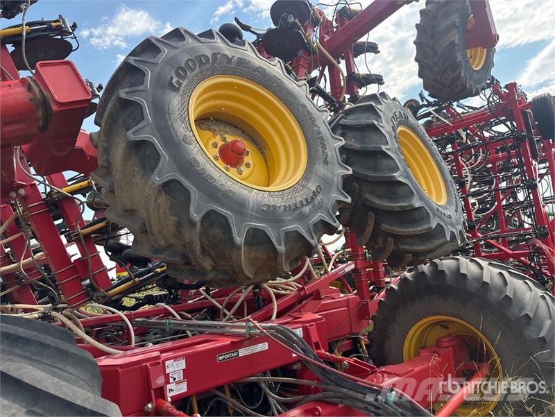 Bourgault 3320 - 76 PHD 76 ft Air Drill Sijačice